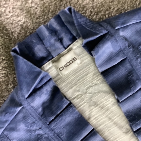 Chico’s Ruffled Jacket Blue Floral Pattern - Picture 3 of 8